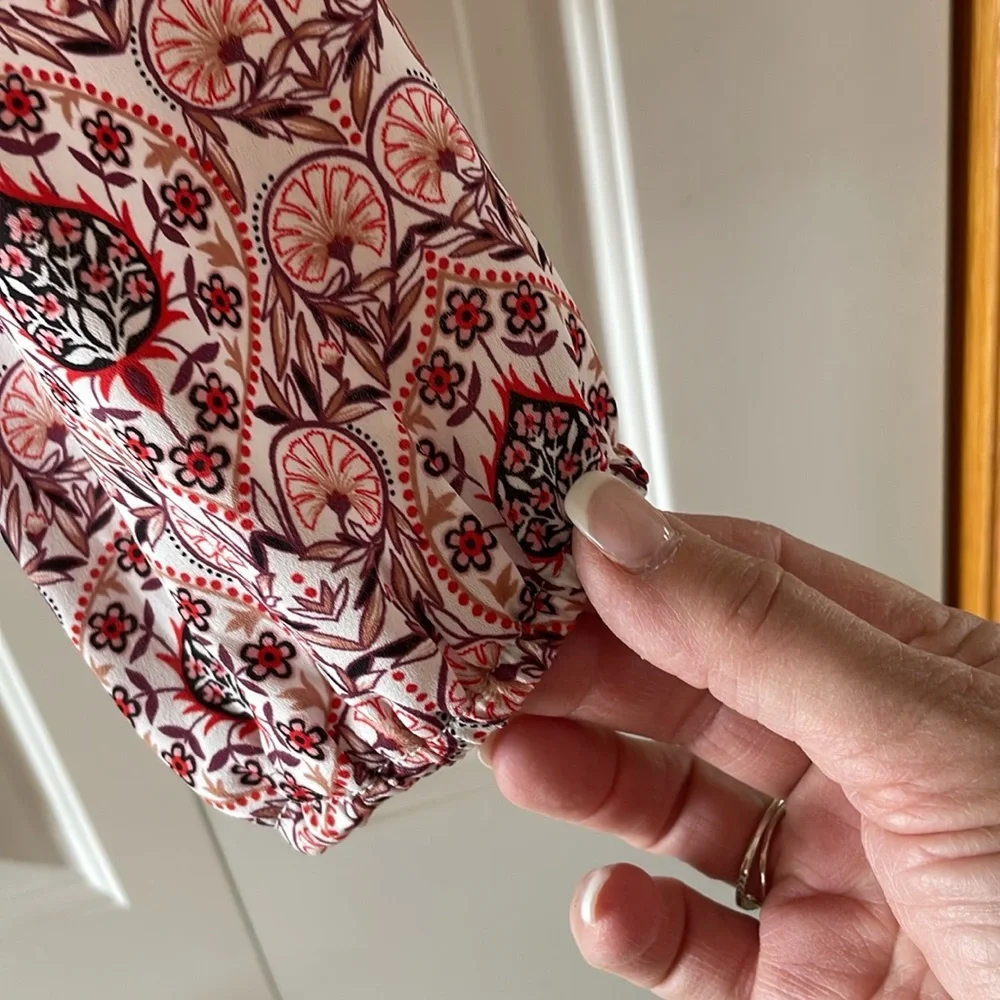 Loft Top - Picture 5 of 7